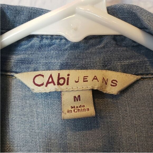 CABI JEANS Button-Down Cotton Chambray Shirt Medium - Picture 2 of 7